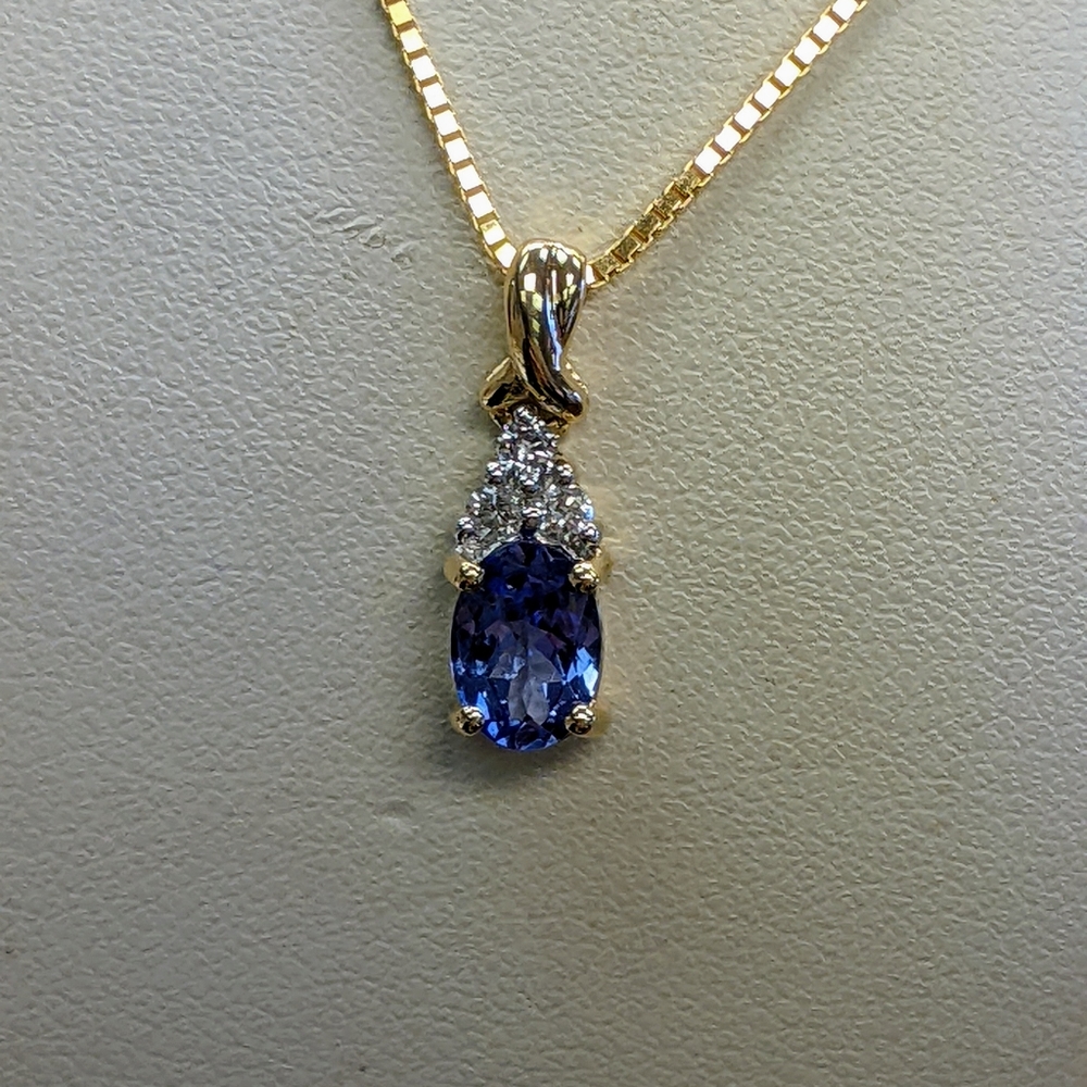 14k Tanzanite and diamond pendant - Picture 7 of 11